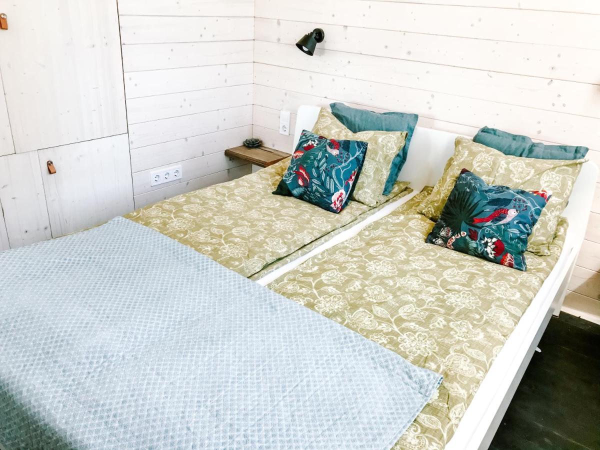 Wine & Space Lodge At Lake Balaton 발라톤엘 외부 사진